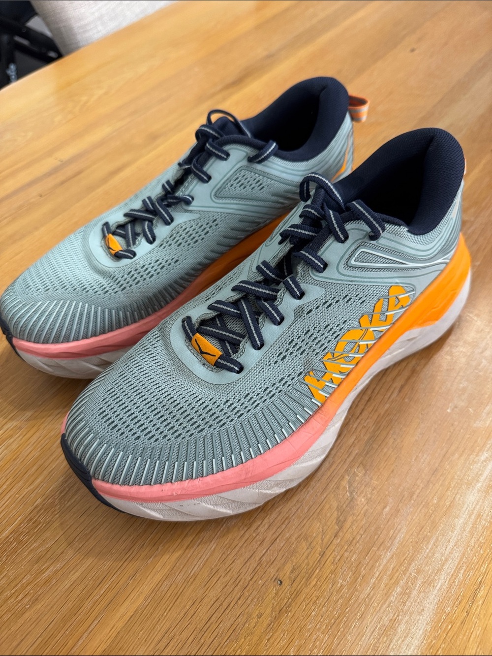 Hoka bondi 7 running shoes